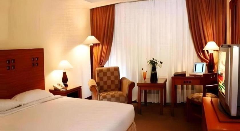 Oasis Amir Hotel Джакарта Екстер'єр фото